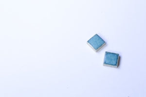 Square Stud Earrings Kinutaseiji (L)