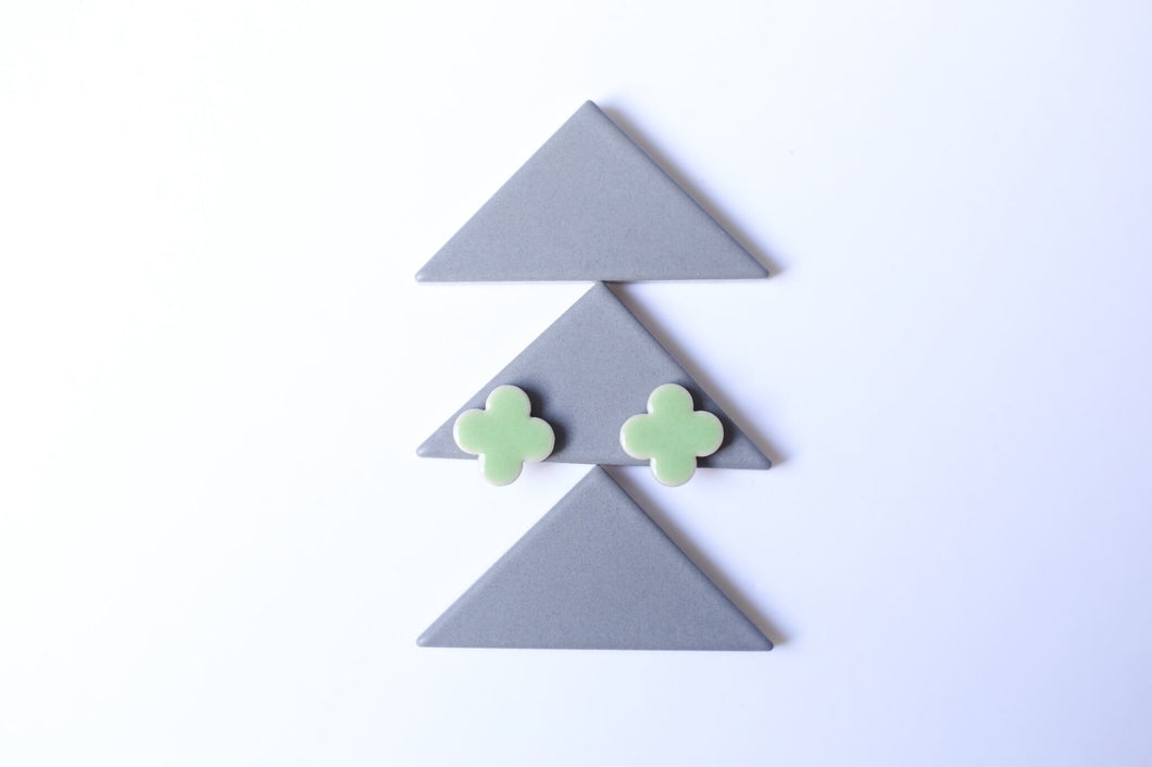 Four Leaf Stud Earrings Wakana (M) 089