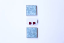 Load image into Gallery viewer, Square Stud Earrings Akane (S)