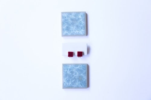 Square Stud Earrings Akane (S)