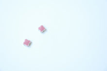 Load image into Gallery viewer, Four Leaf Stud Earrings Hanakaido (S)