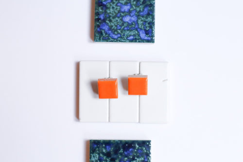 Square Stud Earrings Mikan (M)221